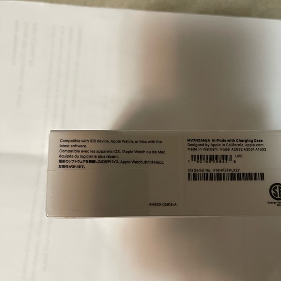 COPY - Apple air pods second generation - Picture 3 of 3